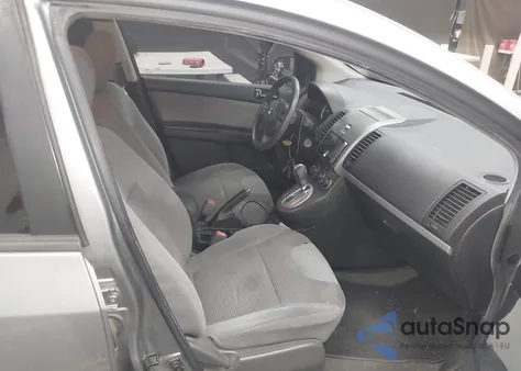 2011 Nissan Sentra 2.0S z USA, uszkodzony, nr VIN 3N1AB6AP3BL686136